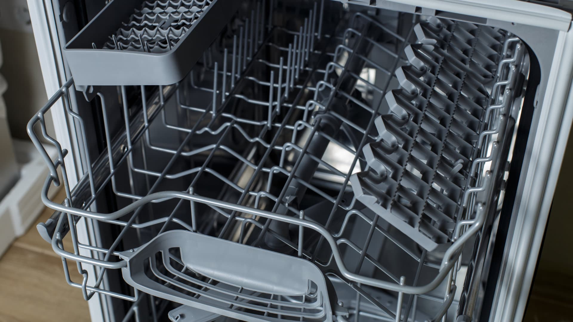 Featured image for “Dishwasher Troubleshooting: Bosch Error Codes Explained”